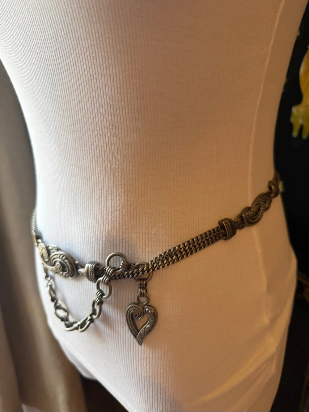 Vintage Silver-Tone Chain Waist Belt with Heart Pendant